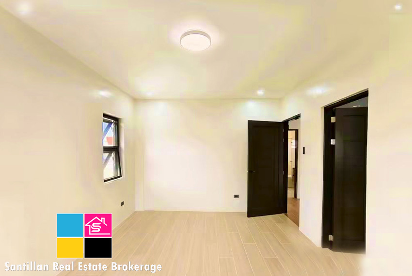 FOR SALE FURNISHED ELEGANT HOUSE IN CORONA DEL MAR TALISAY CEBU 5