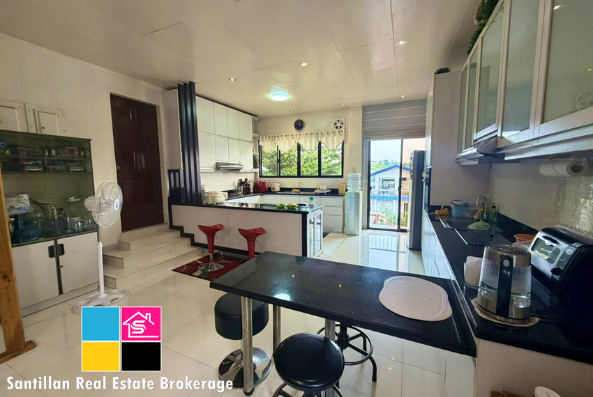 FOR SALE ALONG THE MAINROAD SEMI-FURNISHED HOUSE IN PAGSABUNGAN MANDAUE CEBU 7